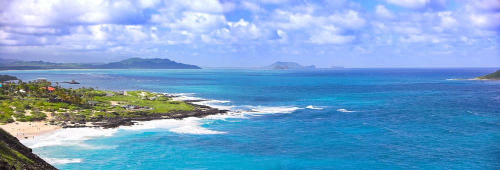 How Many Days Do You Need in Hawaii? View of multiple hawaiian islands in distance